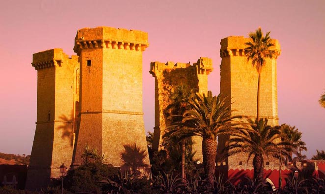 Quattro Colonne, Ristorante, Discoteca, Lounge Club a Santa Maria al Bagno
